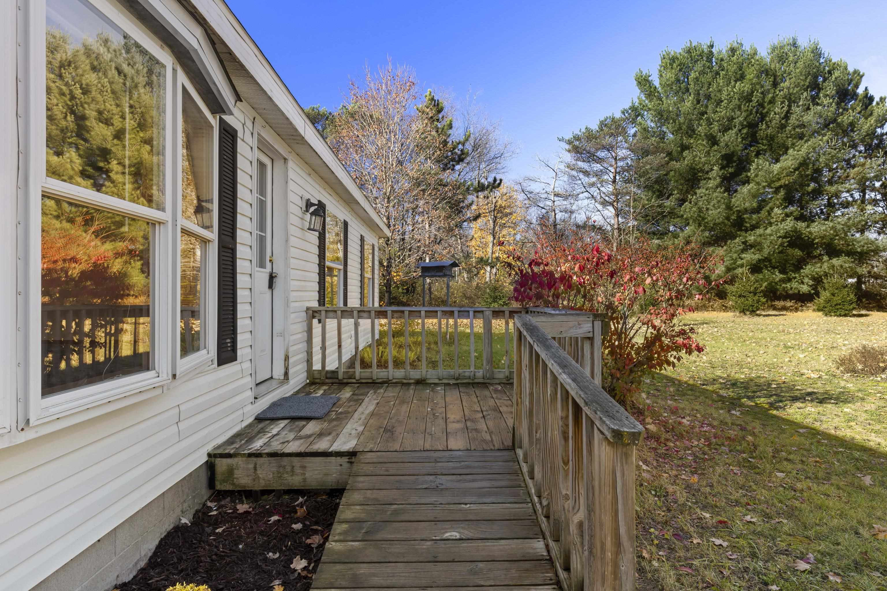 17651 Vondra Road Thompsonville, MI 49683 - Photo 4 of 30