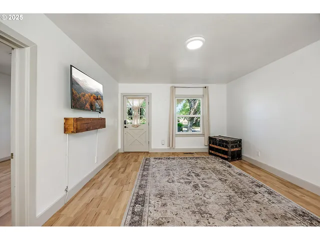 $895,000 | 392 Del Fatti Lane, Klamath Falls, OR 97603