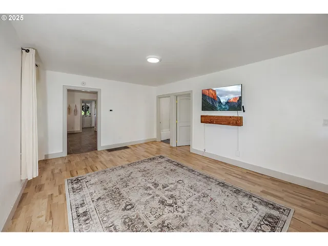 $895,000 | 392 Del Fatti Lane, Klamath Falls, OR 97603