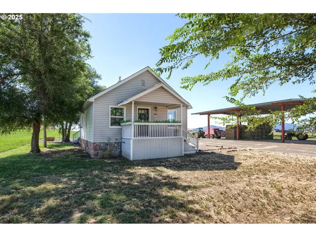 $895,000 | 392 Del Fatti Lane, Klamath Falls, OR 97603