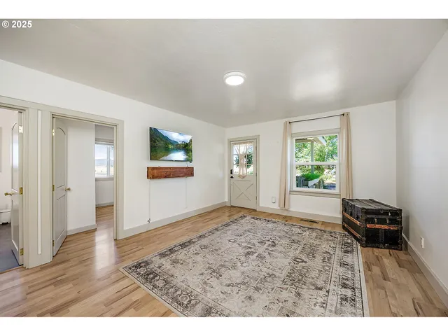 $895,000 | 392 Del Fatti Lane, Klamath Falls, OR 97603