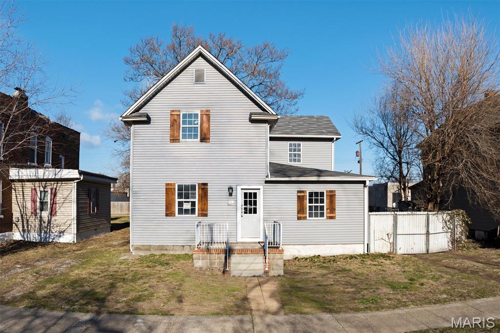 2225 Iowa Street Granite City, IL 62040 - Photo 2 of 34