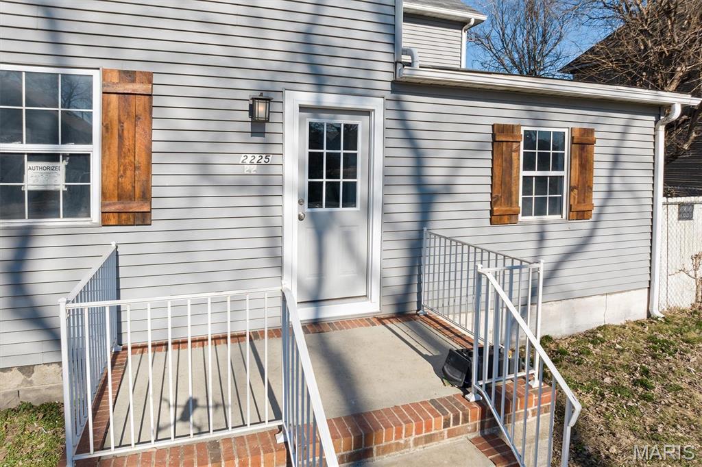 2225 Iowa Street Granite City, IL 62040 - Photo 3 of 34