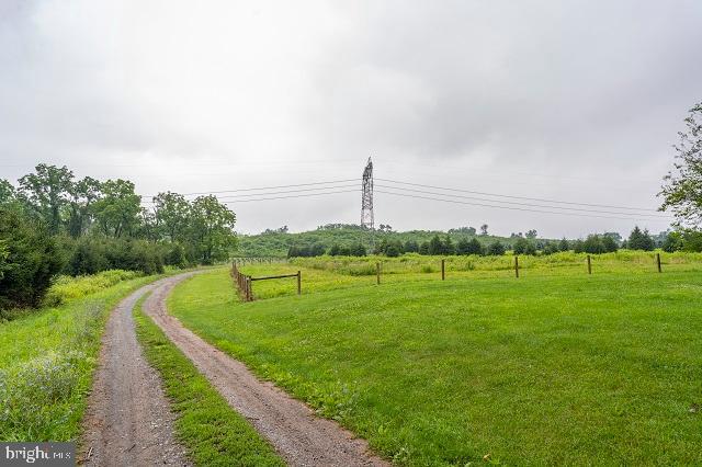 261 Hopeland Road Lititz, PA 17543 - Photo 20 of 34