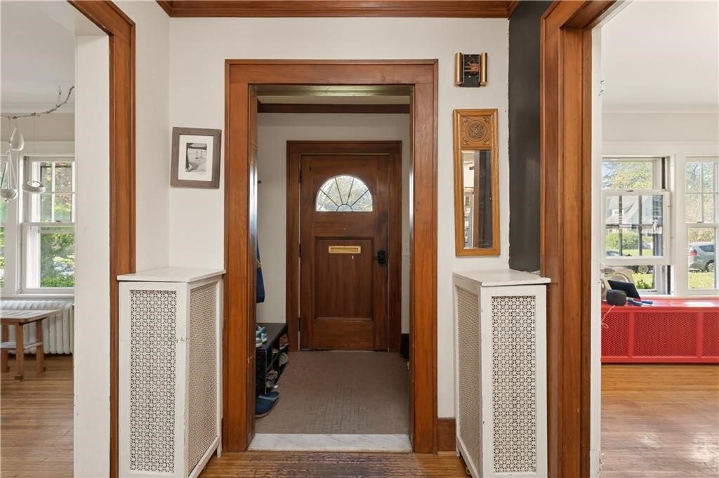 370 Susquehanna Road Brighton, NY 14618 - Photo 5 of 30 Entryway