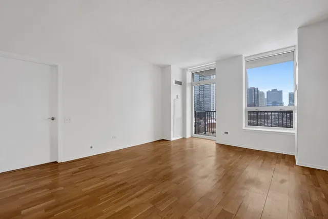 $3,200 | 600 North Kingsbury Street, Unit 1212, Chicago, IL 60654