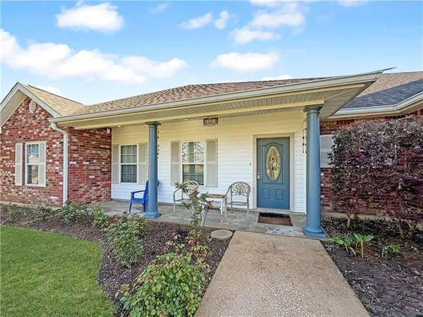 $325,000 | 545 Delia Drive, Leesville, LA 71446