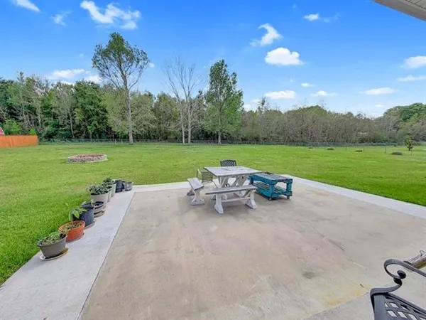 $325,000 | 545 Delia Drive, Leesville, LA 71446