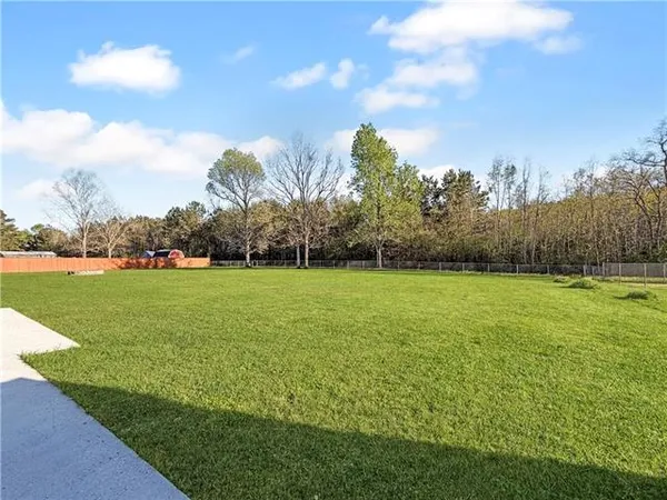 $325,000 | 545 Delia Drive, Leesville, LA 71446