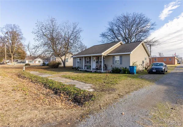 $200,000 | 308 De Lisle Avenue, Portageville, MO 63873
