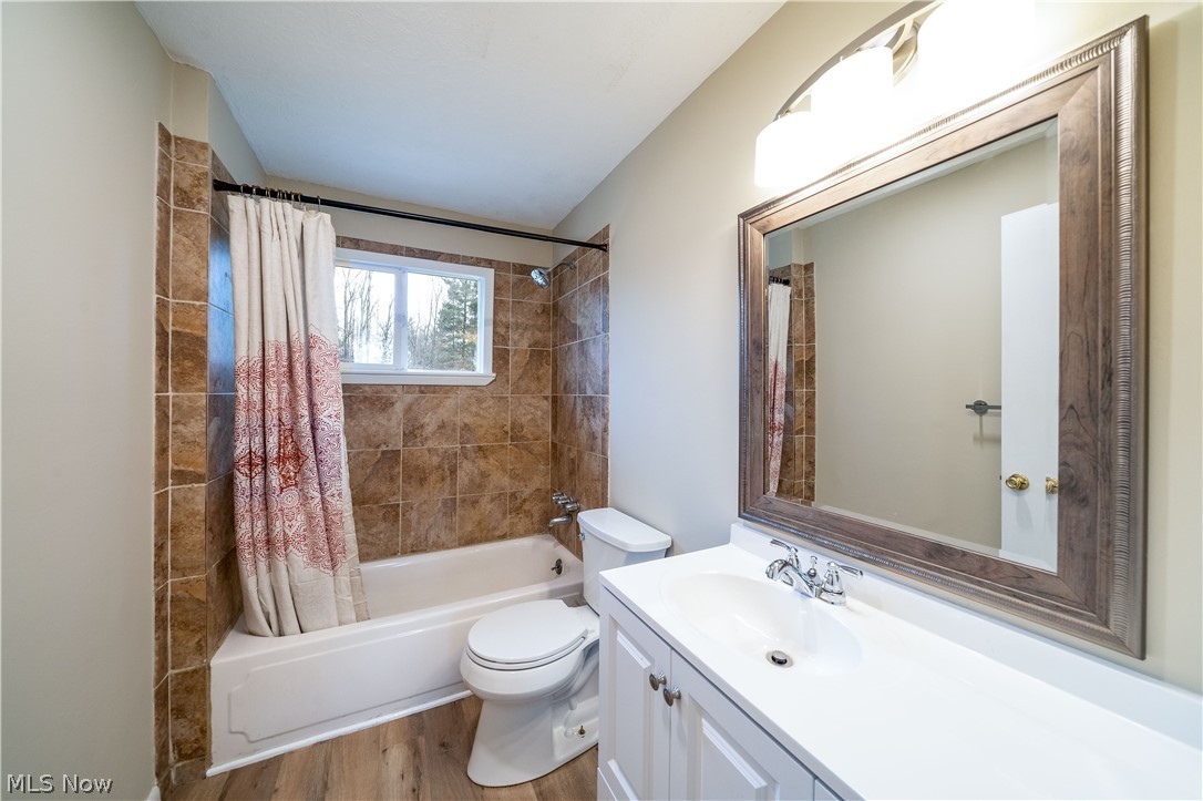 7670 Maple Grove Road Chesterland, OH 44026 - Photo 12 of 23