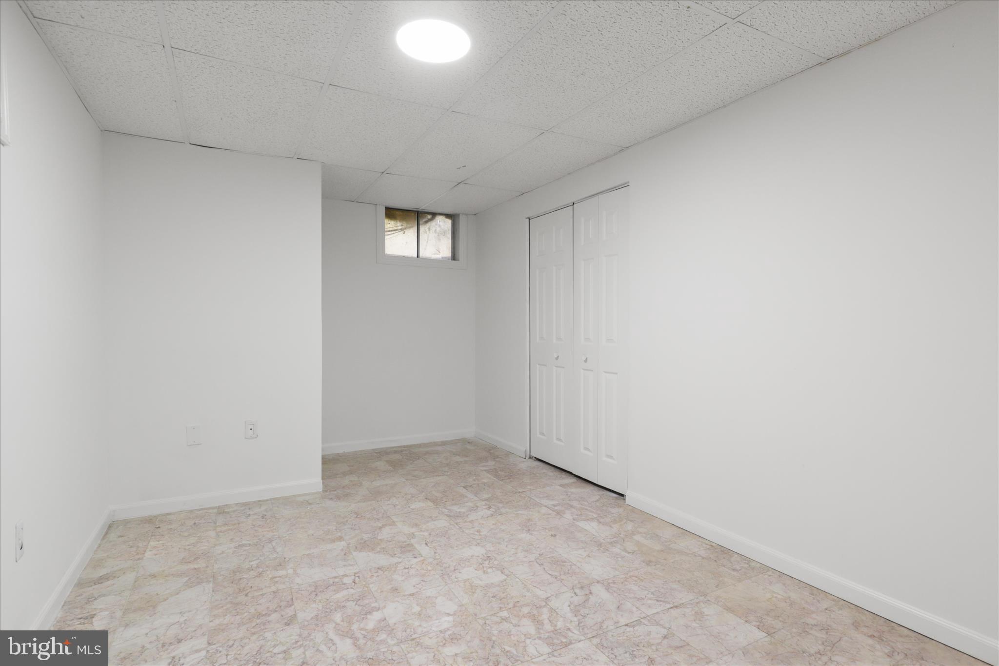 836 Utterback Store Road Great Falls, VA 22066 - Photo 19 of 30 a view of room