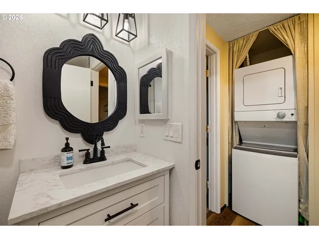 $250,000 | 4083 Donald Street, Unit A, Eugene, OR 97405