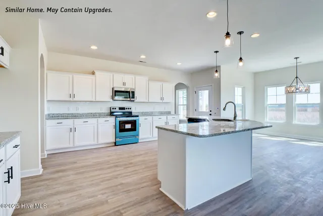 $527,600 | 2803 Belgrade-Swansboro Road, Maysville, NC 28555