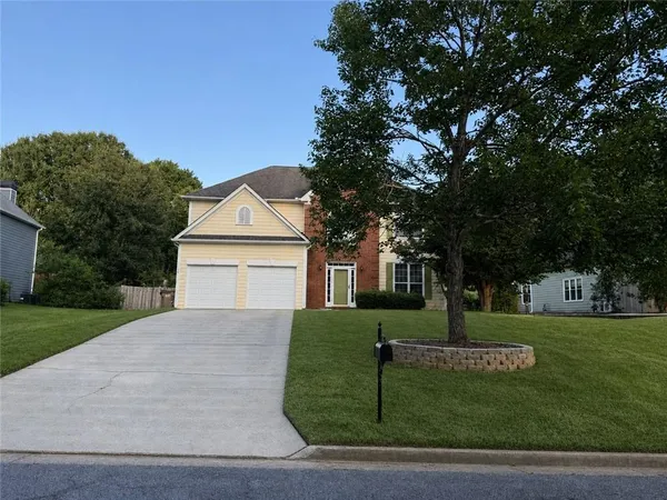 $2,950 | 2120 Grand Junction, Alpharetta, GA 30004