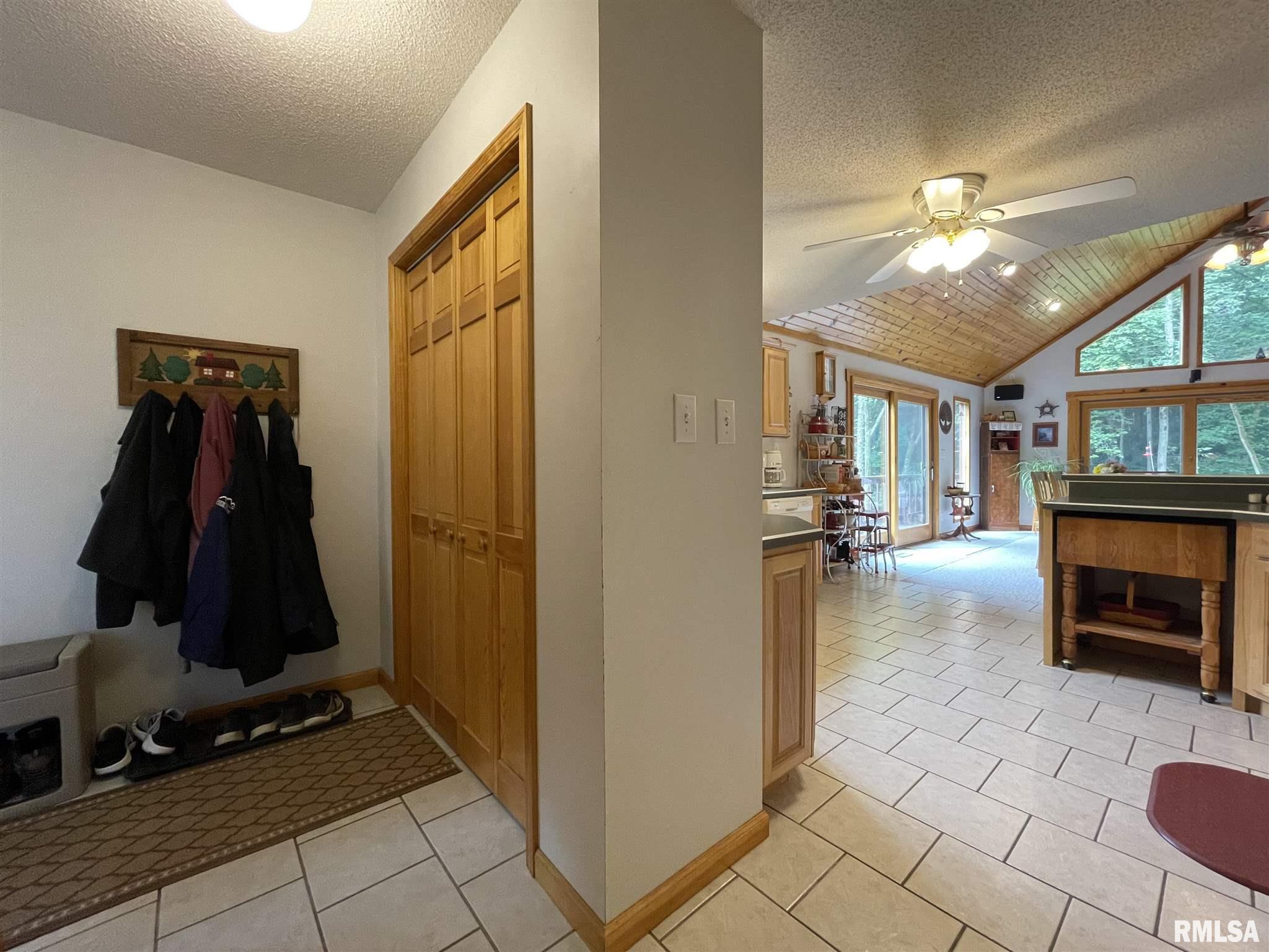 624 Crabtree Road Murphysboro, IL 62966 - Photo 13 of 47 Gallery Image 13