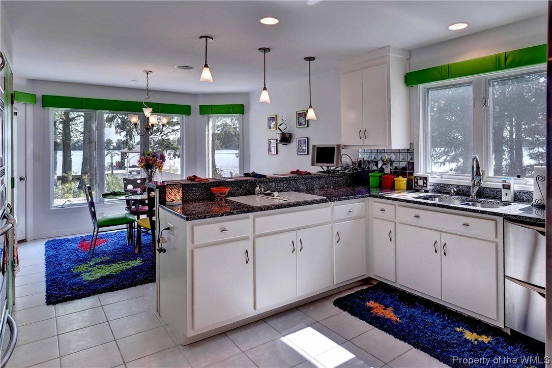 4027 South Riverside Drive Lanexa, VA 23089 - Photo 13 of 42 Gallery Image 13
