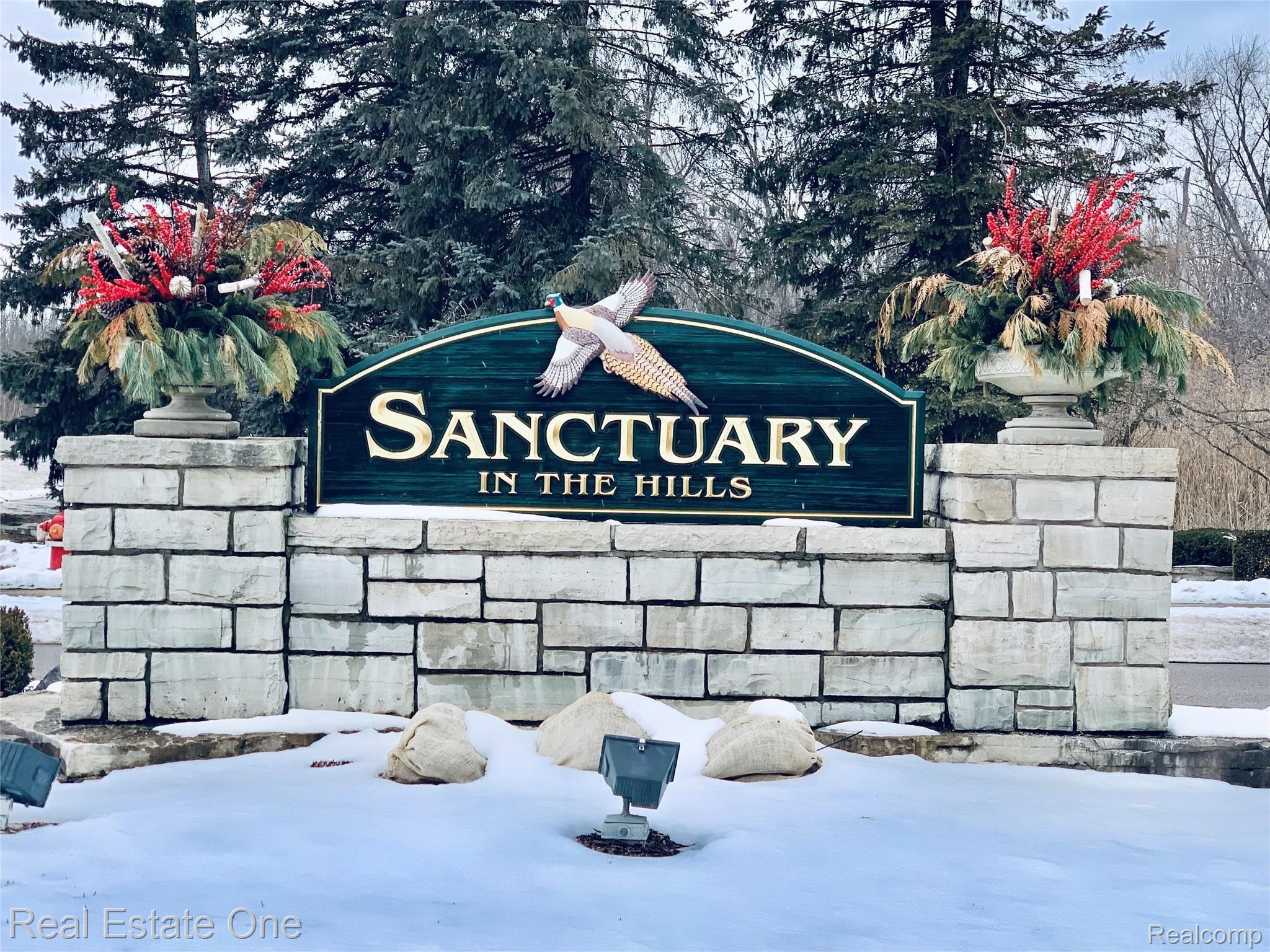 3841 Winding Brk Circle Rochester, MI 48309 - Photo 2 of 36 Entrance