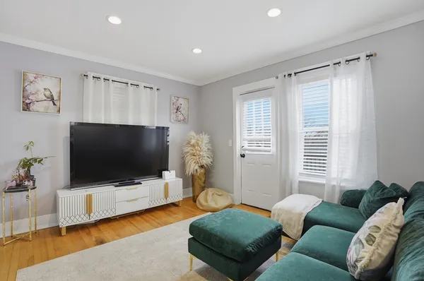 $410,000 | 23 Dryden Street, Worcester, MA 01605