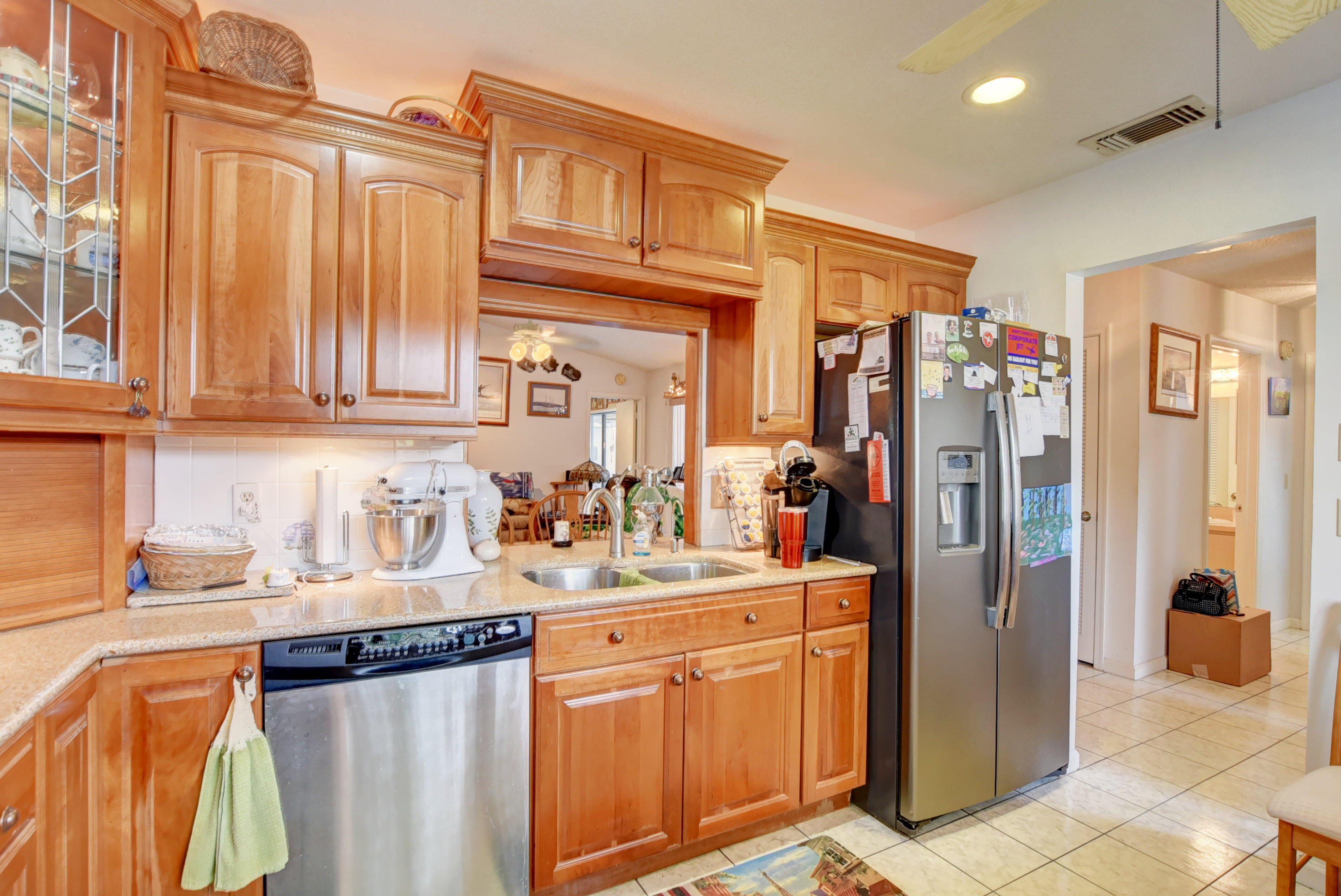 8949 Southwest 22nd Street, Unit A Boca Raton, FL 33433 - Photo 6 of 30 10_ebf_4769and4more