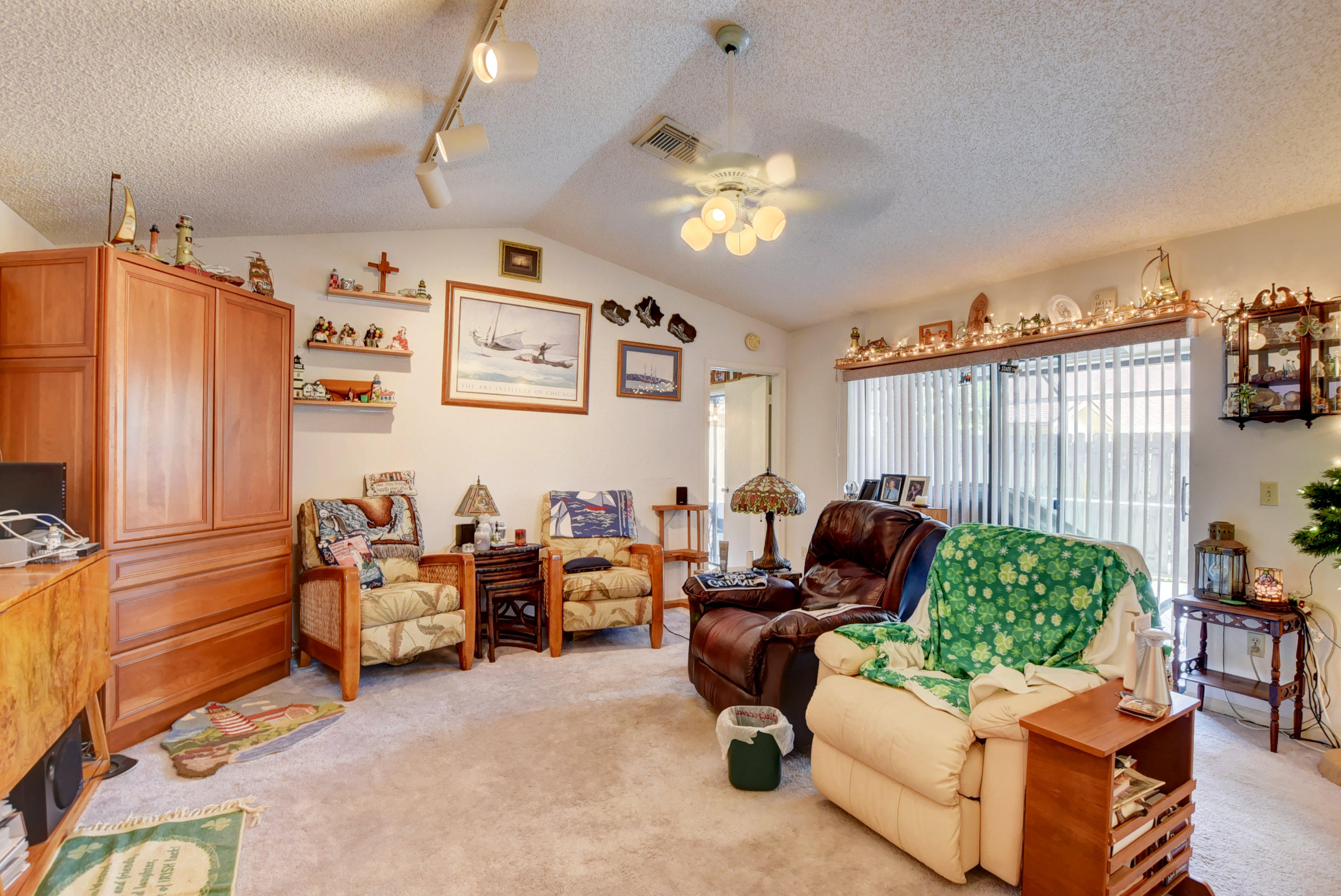 8949 Southwest 22nd Street, Unit A Boca Raton, FL 33433 - Photo 8 of 30 05_ebf_4744and4more