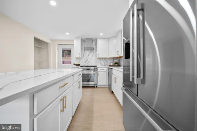 $1,150,000 | 1404 North Powhatan Street, Arlington, VA 22205