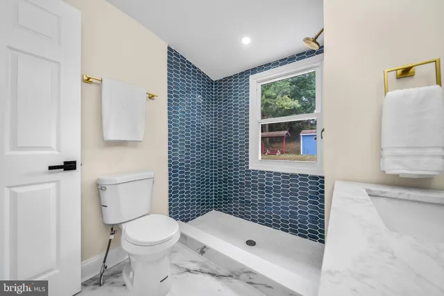 $1,150,000 | 1404 North Powhatan Street, Arlington, VA 22205
