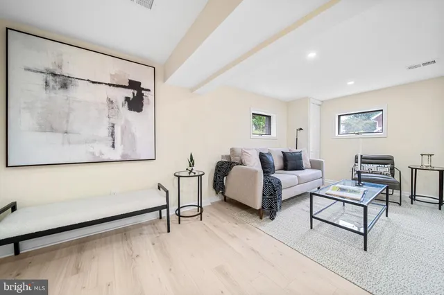 $1,150,000 | 1404 North Powhatan Street, Arlington, VA 22205