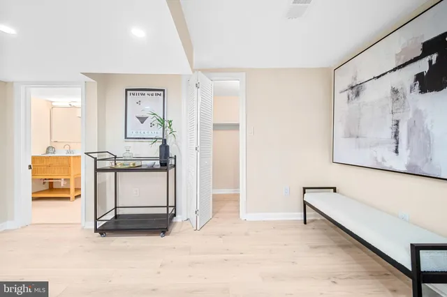 $1,150,000 | 1404 North Powhatan Street, Arlington, VA 22205