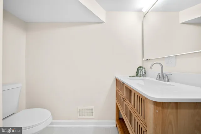 $1,150,000 | 1404 North Powhatan Street, Arlington, VA 22205