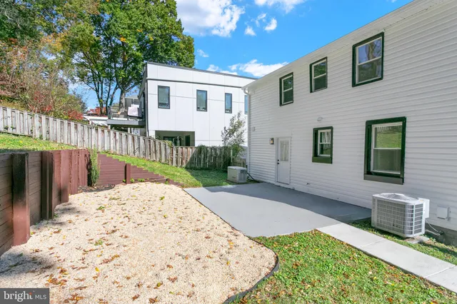 $1,150,000 | 1404 North Powhatan Street, Arlington, VA 22205