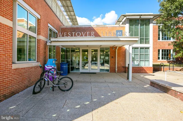 $1,150,000 | 1404 North Powhatan Street, Arlington, VA 22205