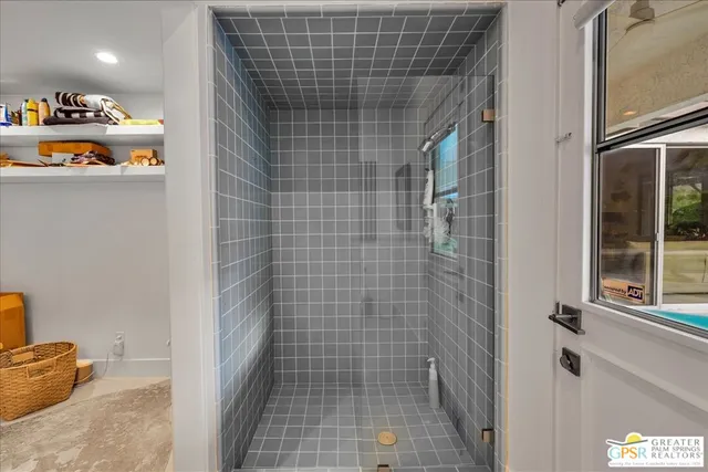 $9,500 | 605 East Sierra Way, Palm Springs, CA 92264