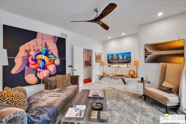 $9,500 | 605 East Sierra Way, Palm Springs, CA 92264