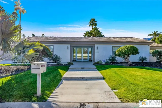 $9,500 | 605 East Sierra Way, Palm Springs, CA 92264
