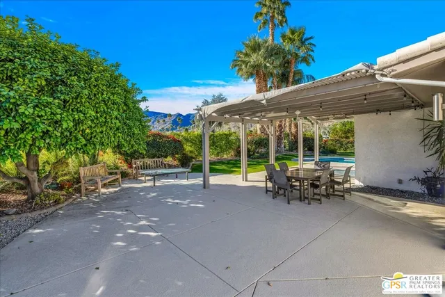 $9,500 | 605 East Sierra Way, Palm Springs, CA 92264