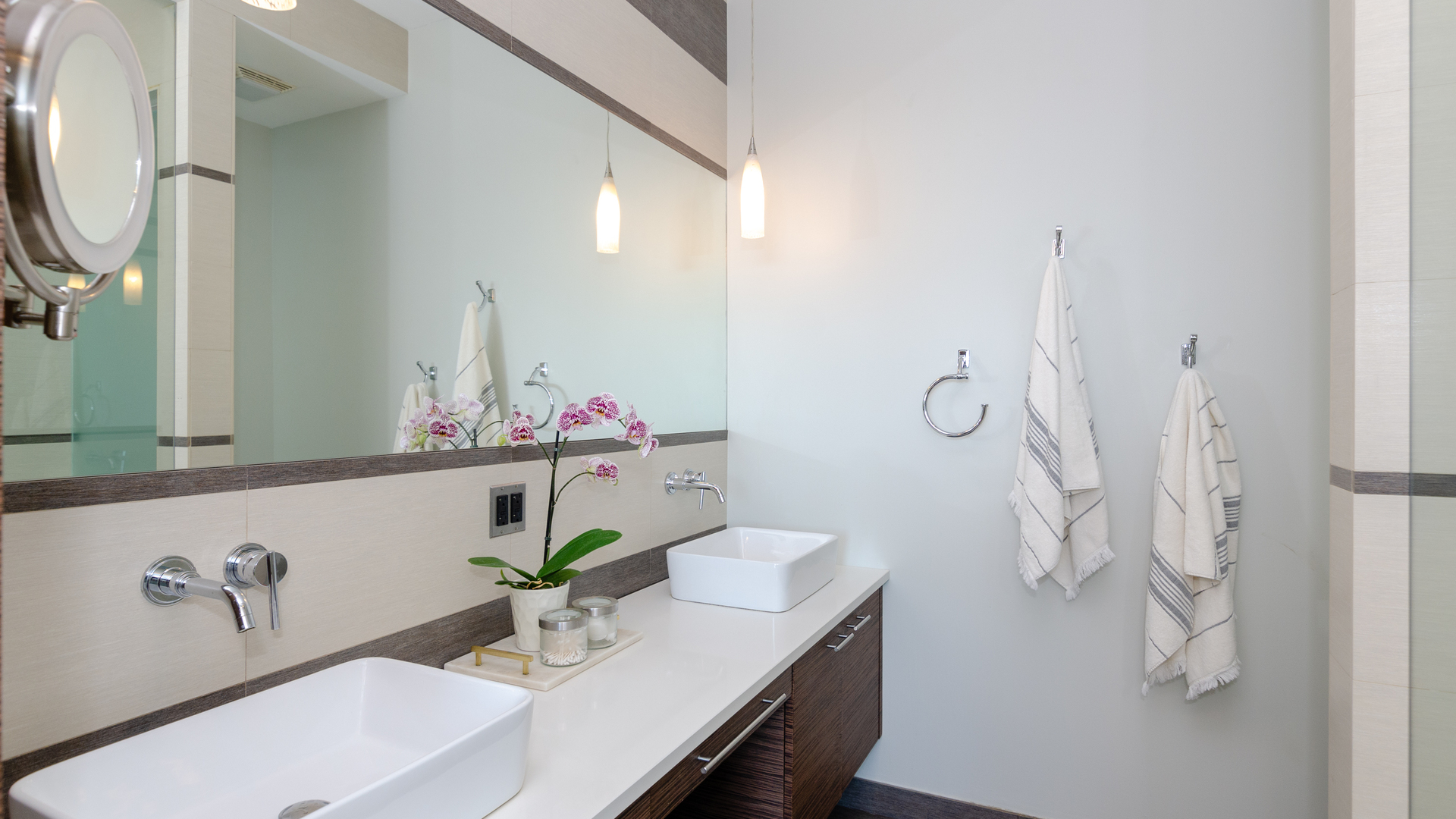 2408 West Rice Street, Unit 301 Chicago, IL 60622 - Photo 10 of 20 a bathroom with a sink and a mirror