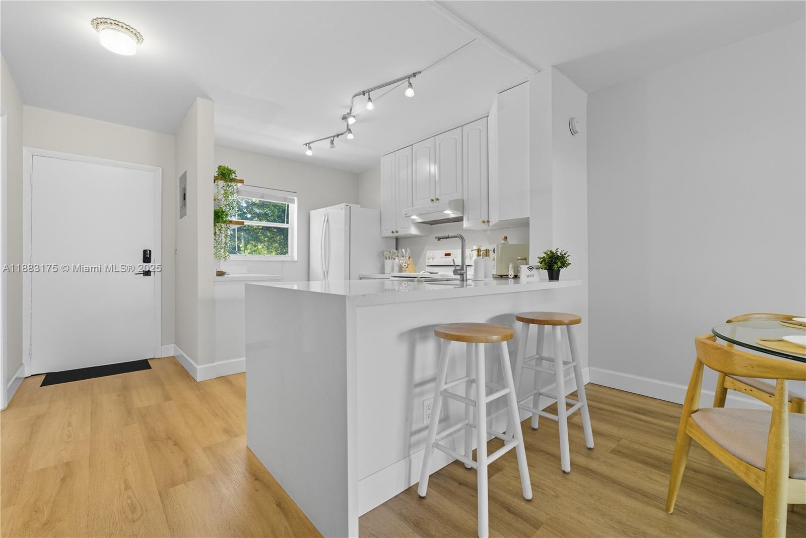 1501 South Ocean Boulevard, Unit 117 Lauderdale-by-the-Sea, FL 33062 - Photo 16 of 38