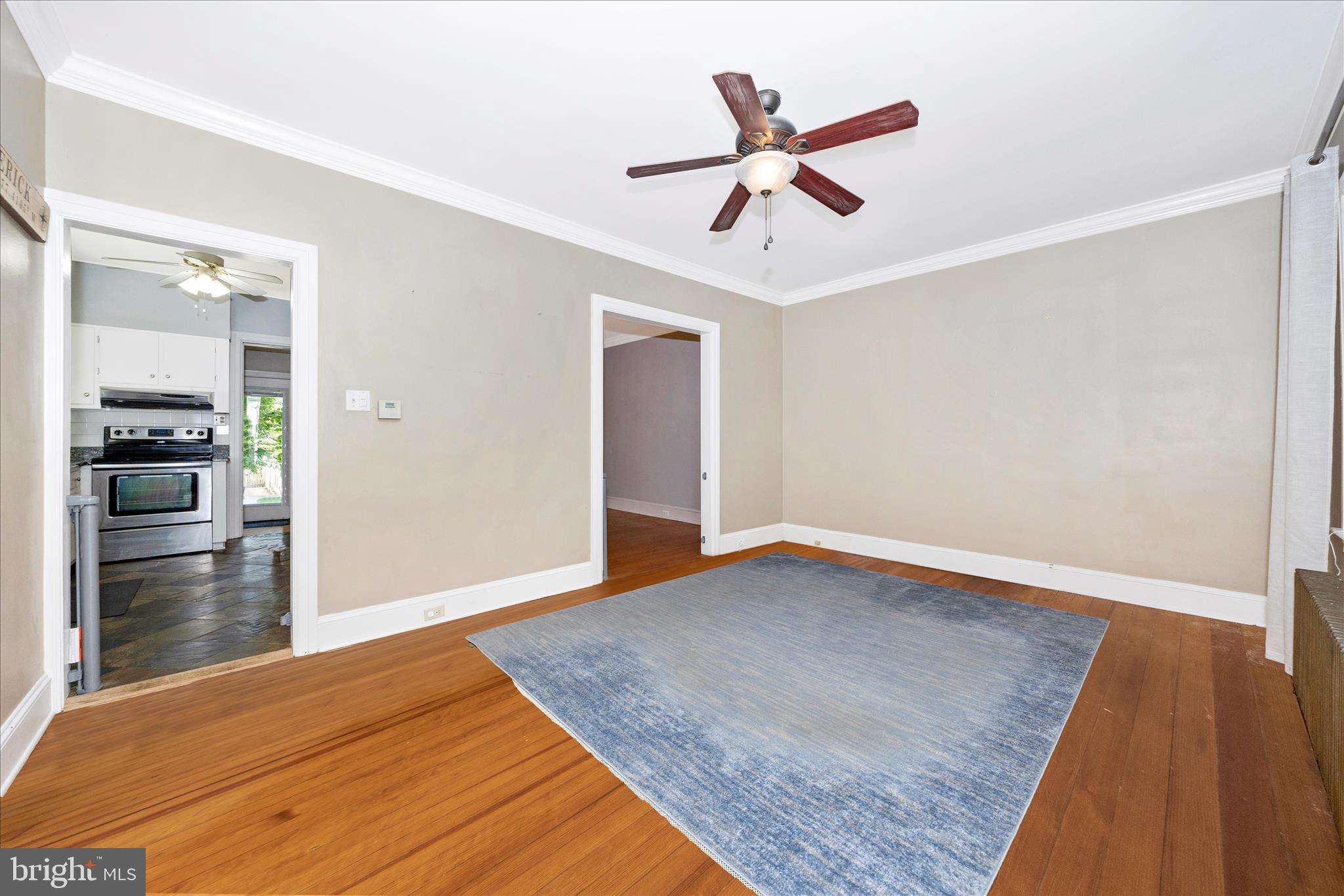209 Monroe Avenue Frederick, MD 21701 - Photo 5 of 51 Living Room