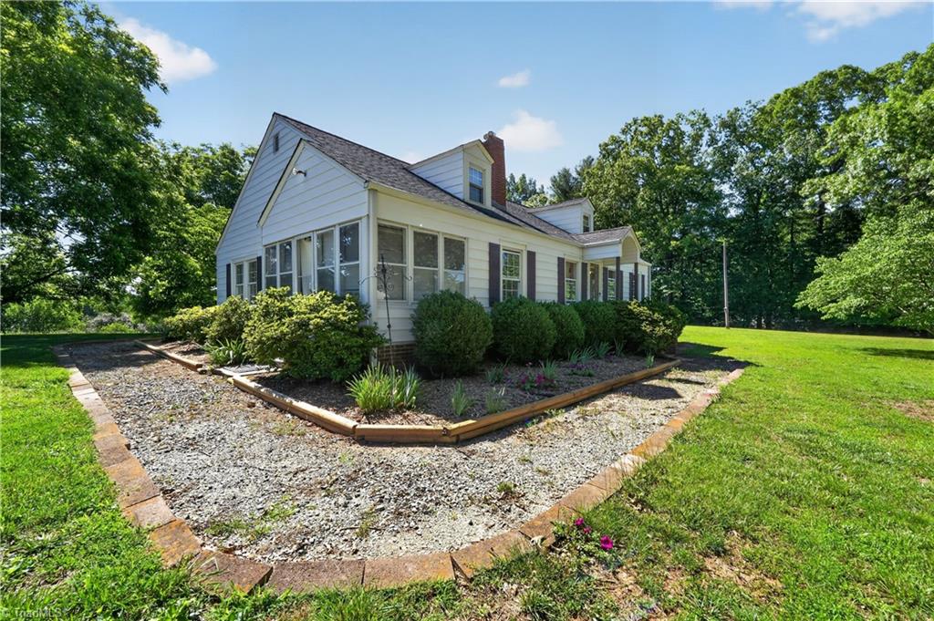 1228 Tussey Road Lexington, NC 27295 - Photo 5 of 32