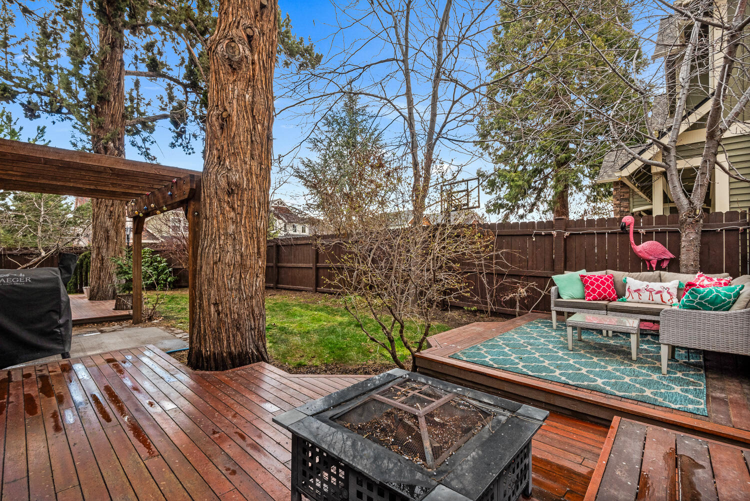 61476 Brosterhous Road Bend, OR 97702 - Photo 22 of 27 Back patio off of the primary suite