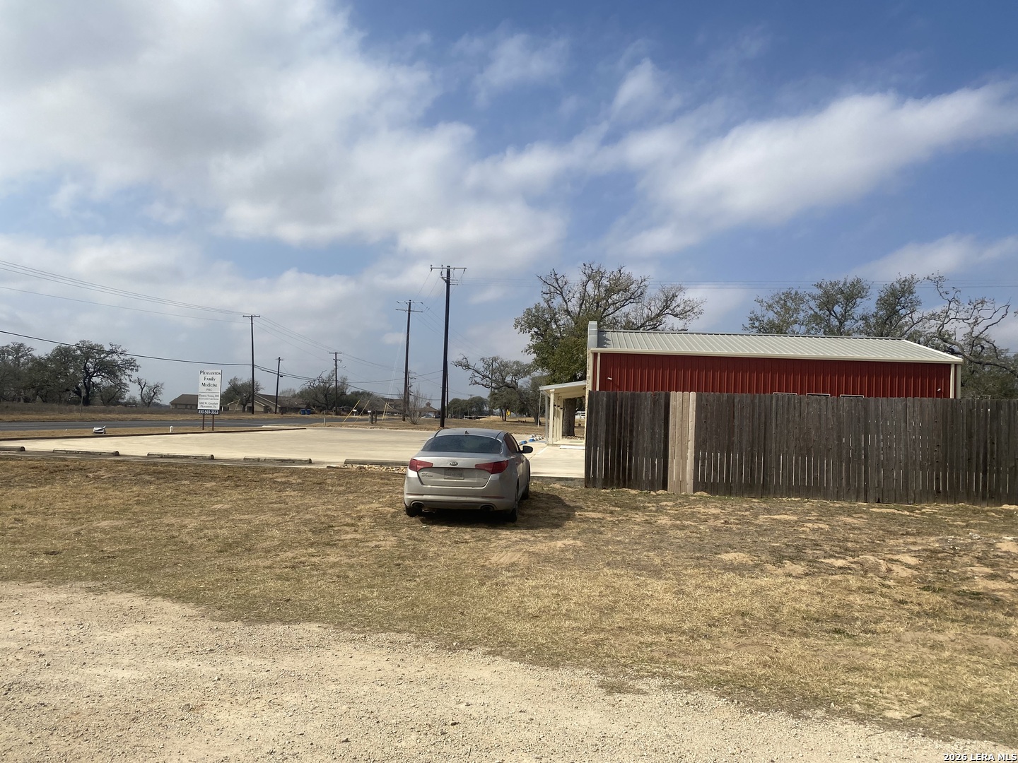 1790 West Goodwin Street Pleasanton, TX 78064 - Photo 11 of 12