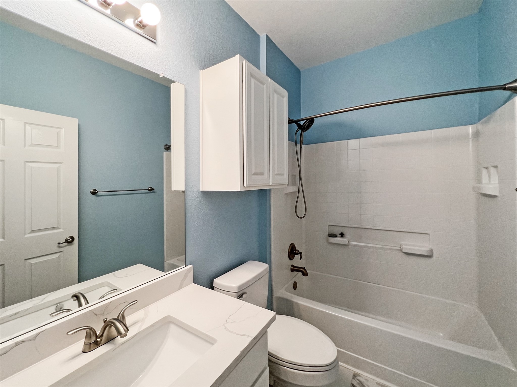 3917 Bronco Bend Loop Austin, TX 78744 - Photo 30 of 40 Second Full Bathroom