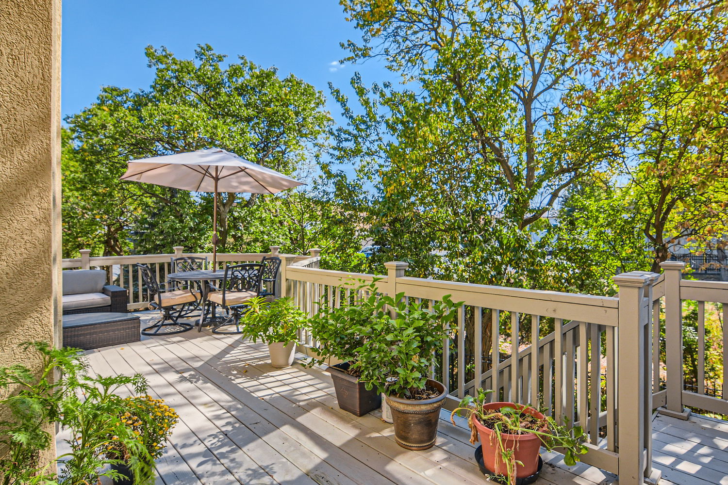 1419 Rue Paris Place Inverness, IL 60067 - Photo 26 of 28 a view of a chair and tables