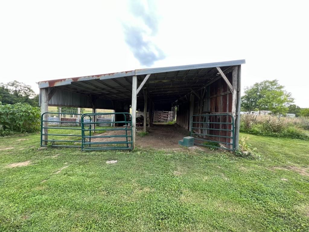 10899 County Farm Road Aurora, IN 47001 - Photo 12 of 35