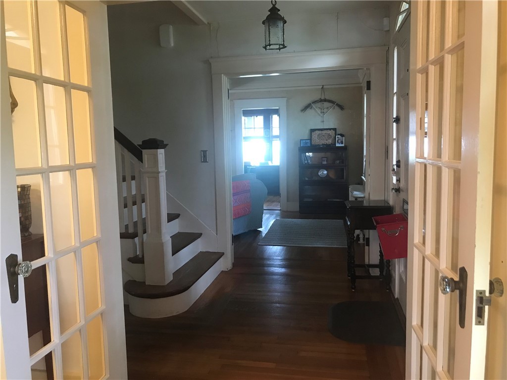 239 West Main Road Middletown, RI 02842 - Photo 14 of 50