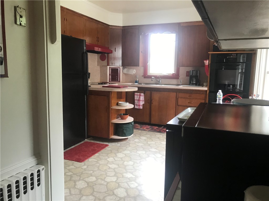 239 West Main Road Middletown, RI 02842 - Photo 23 of 50
