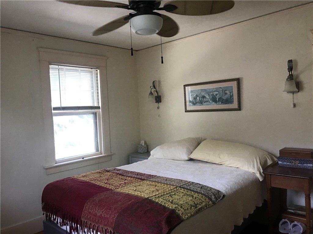 239 West Main Road Middletown, RI 02842 - Photo 28 of 50