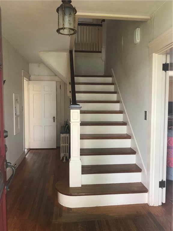 239 West Main Road Middletown, RI 02842 - Photo 5 of 50
