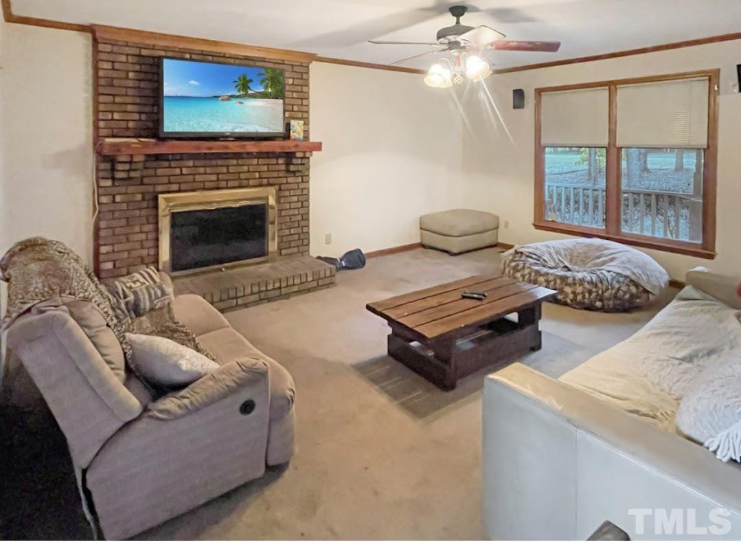 1009 Branchview Court Raleigh, NC 27610 - Photo 5 of 25 Gallery Image 5